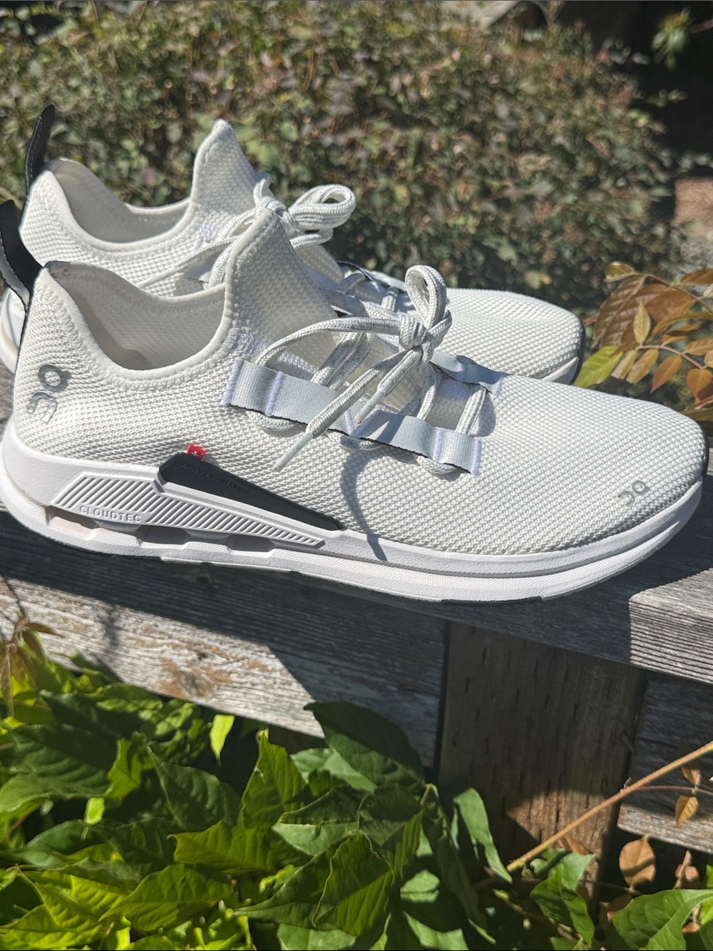 ON Cloudeasy 'Undyed White' - 76 98444